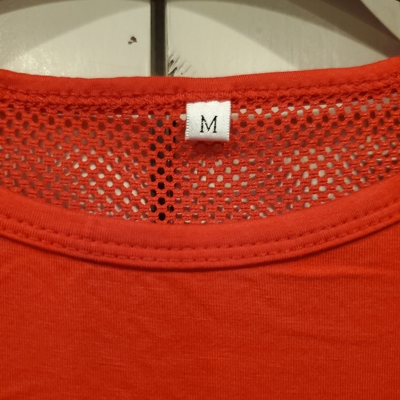 Red athletic tie back mesh tank top - Picture 10 of 12